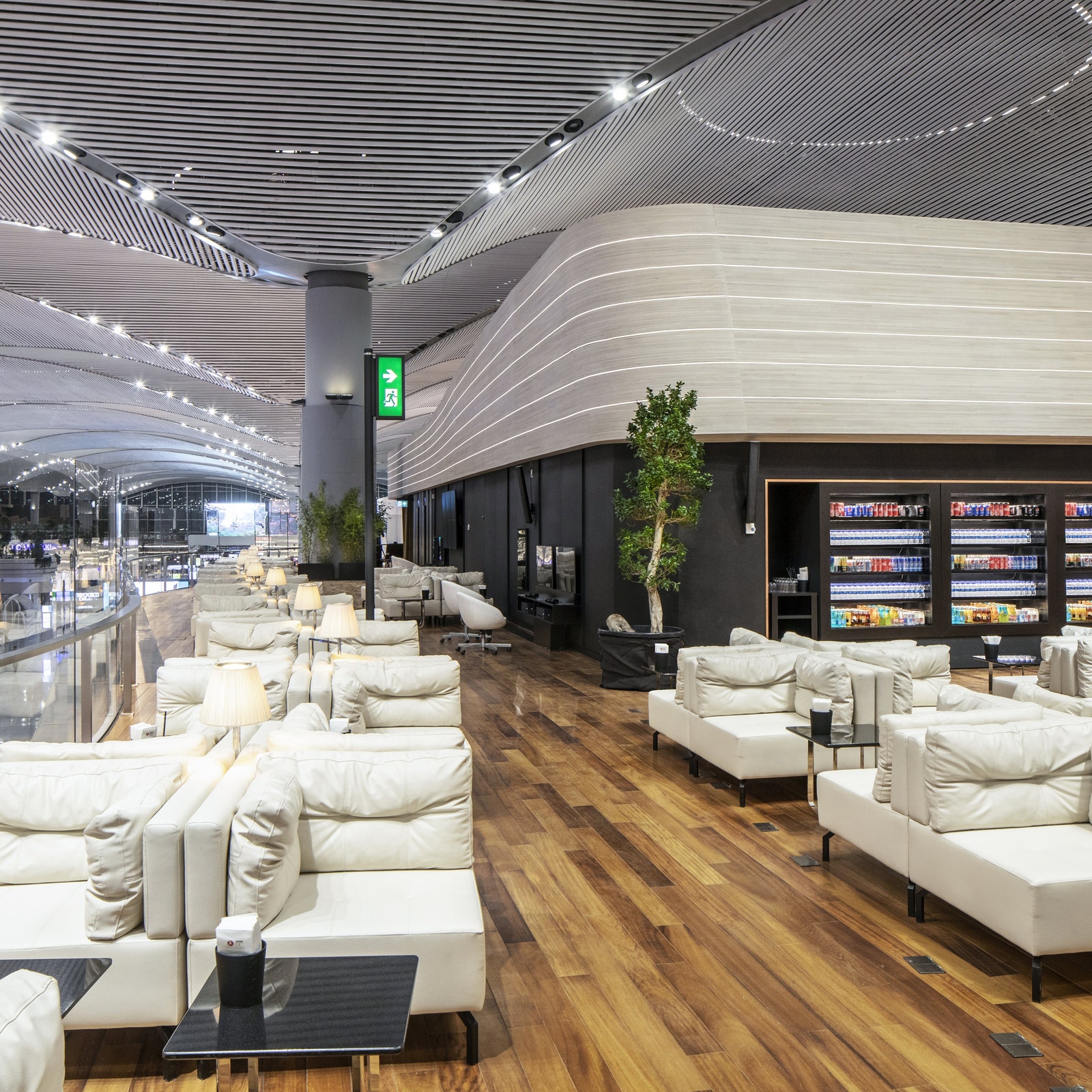 What the Turkish Airlines Business Class Lounge in Istanbul Is Really Like